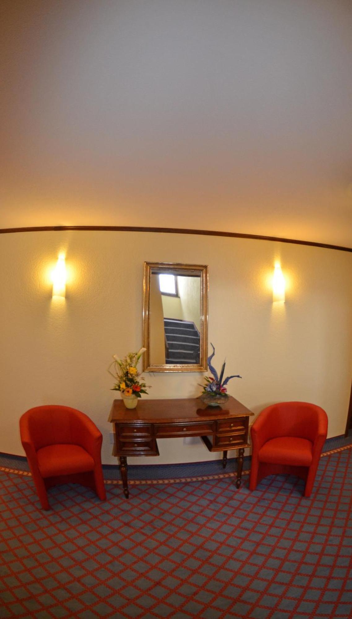 Hotel Alex ลอยเคอร์บัด ภายนอก รูปภาพ
